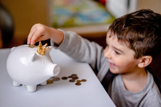 Kinderkonto für den Nachwuchs - darauf sollten Sie beim Taschengeldkonto achten